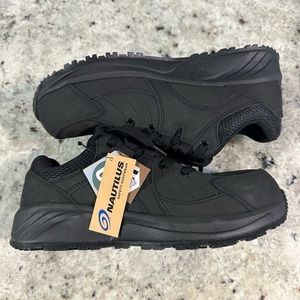 Nautilus Safety Shoes size 7.5 NWT